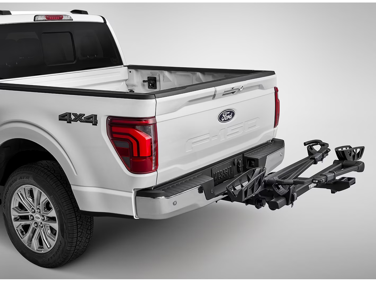 Ford Thule T2 Pro XTR Tilting Hitch Mounted 2 Bicycle Carrier