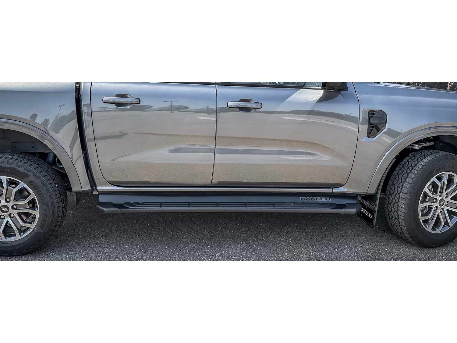 Ford Black Anodized Step Bar Filler Set Of Two For Crew Cab With